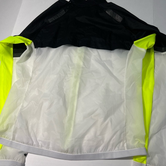 Brooks Women’s Run Visible Convertible jacket size M - Picture 4 of 4